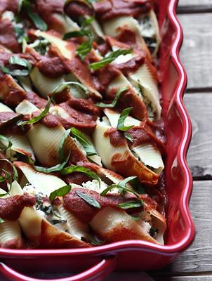Vegan Stuffed Ricotta Shells With Spinach