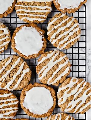 Vegan Old-Fashioned Iced Oatmeal Cookies