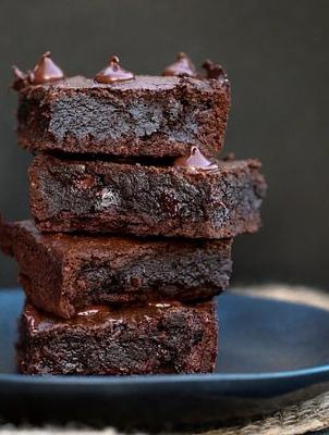 Healthy Vegan Gluten-free Brownies (So Fudgy!)