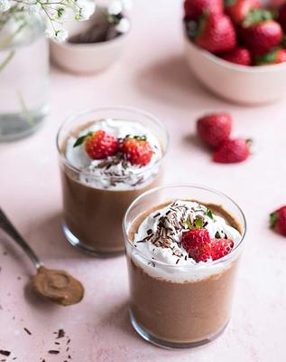Healthy Chocolate Chia Mousse