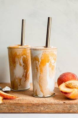 Vegan Peaches & Cream Smoothie