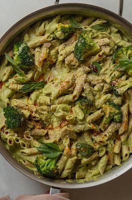 30 Minute Broccoli Basil Pasta