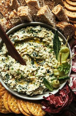 Spicy Vegan Artichoke Dip with Kale