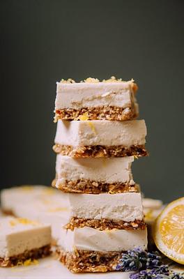 Creamy Vegan Lemon Bars
