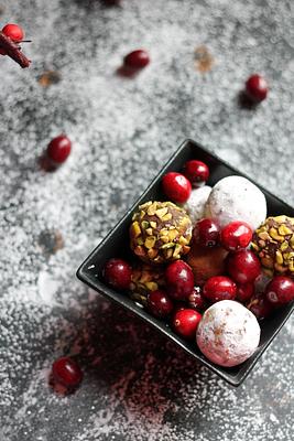 Vegan Dark Chocolate Truffles