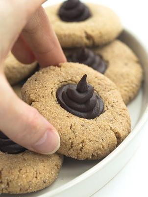 Vegan Almond Butter Blossoms