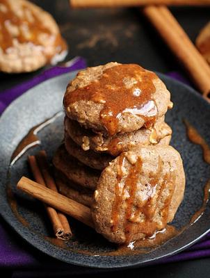 Cinnamon Spice Oatmeal Cookies with Caramel Glaze