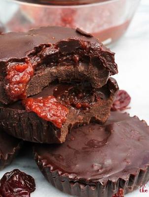 Easy Homemade Vegan Chocolate with Cherry Jam