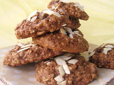 Vegan Oatmeal Chocolate Chip Cookies