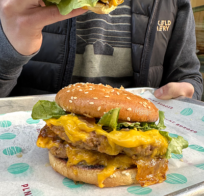 Stockeld Dreamery Partners with PLNT Burger to Introduce Cultured Cheddar Across 13 Locations