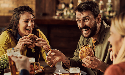 Study: Replacing Meat With Plant-Based Alternatives Can Reduce Cholesterol & Body Weight Within Weeks