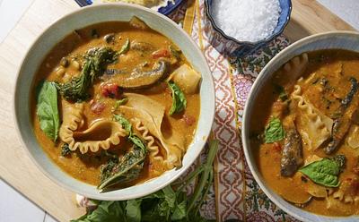 How To Make This Game-Changing Vegan Lasagna Soup