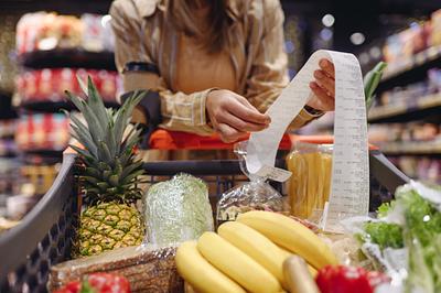 Plant-Based Eating Helps Reduce Grocery Costs According to New Study