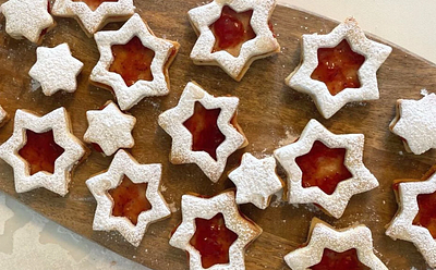 Try These Easy Vegan Strawberry Sandwich Biscuits