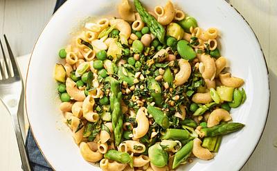 Summer Veg And White Bean Pasta