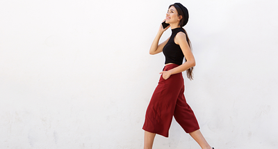 “Walk like you own the room”—science now confirms confidence really starts in your spine