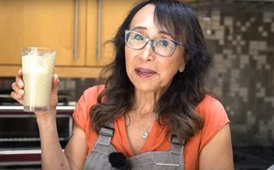 This DIY Protein Powder Is The Upgrade Your Smoothie Needs