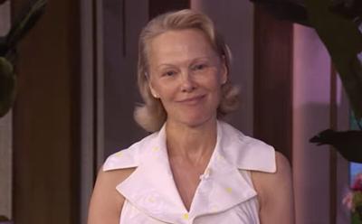 Pamela Anderson Talks Gardening, Cooking, And Veganism On LIVE With Kelly And Mark