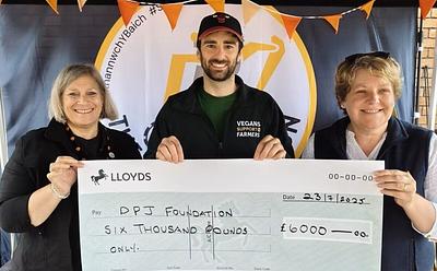Vegans Raise £6,000 For Farming Mental Health Charity