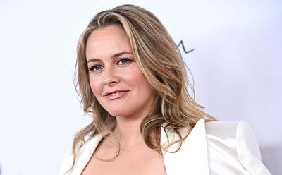 Alicia Silverstone Was ‘Booed Off Stage’ At An Animal Rights Convention