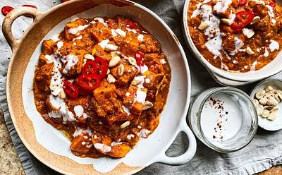 Gambian Stew With Easy Peanut Hummus (Domoda)