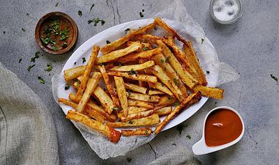 Cassava Root is Rich in Vitamin C, But Don't Eat it Raw. Here's How to Cook With It