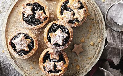Vegan Christmas Day 1: Festive Plant-Based Mince Pies