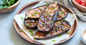 If you’re cooking for non-vegans, these 3 plant-based recipes always win them over