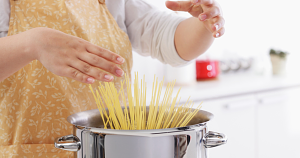 You can make this entire pasta dinner with just pantry staples