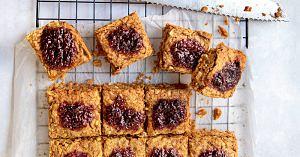 Vegan Gluten-Free Baked Peanut Butter and Jam Oat Bars Recipe