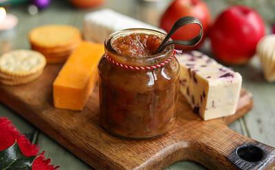 Spiced Apple And Quince Chutney