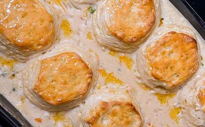 Biscuit Vegan ‘Chicken’ Pot Pie