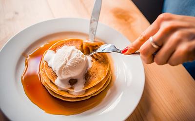 Bill’s Now Offers Bottomless Vegan Pancakes For 5 Pounds, But There’s A Catch