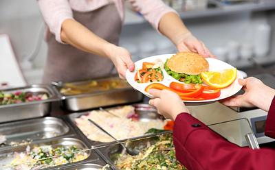 A US Senator Just Sponsored The ‘Plant-Powered School Meals Pilot Act’