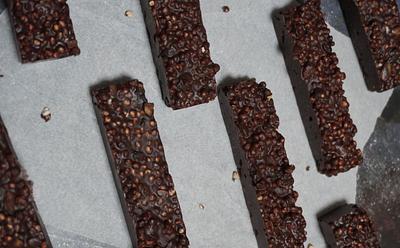 Pop Quinoa Chocolate Bars
