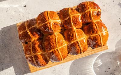Vegan Hot Cross Bun Loaf