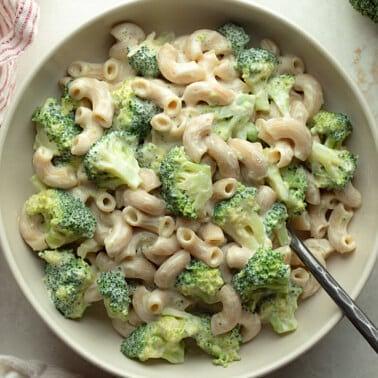 Sharp White Mac and Cheese with Broccoli (High Protein)
