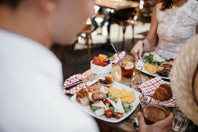 GFI Data Show Plant-Based Dairy Outperforming Meat Analogs in US Foodservice