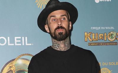 Travis Barker And Kourtney Kardashian Use Horse-Free Pedicab In NYC