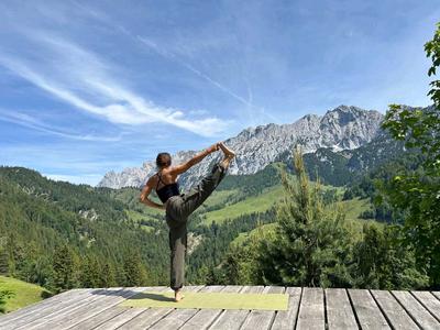 Flow & Hike - Yoga & Mountain Day Escape