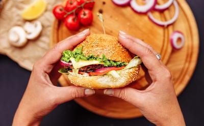 AI Can Help Create A Better Plant-Based Burger, Finds Study