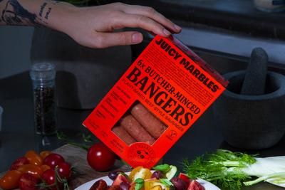 Juicy Marbles Debuts Butcher-Minced Bangers in Ocado UK Exclusive