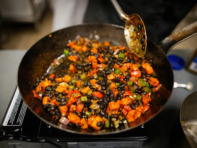 Robertson Foundation Invests $19M to Curb Methane Through Plant-Rich Diets & Food Waste Reduction