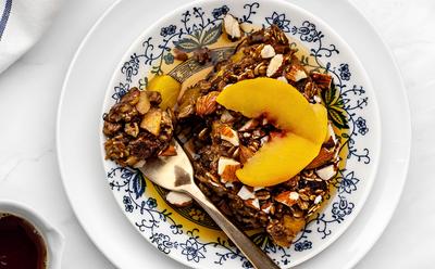 Ginger Peach Baked Oatmeal