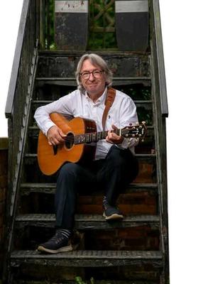 The HU5 Sessions present Chris McShane