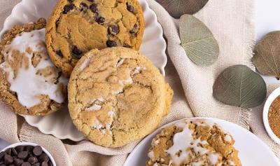 These Vegan Bakeries Deliver Fall-Flavored Cookies, Cakes, and Pies Straight to Your Door