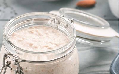 Maple, Almond, And Chia Overnight Oats