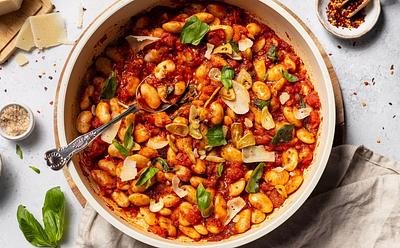 How To Make These Spicy Arrabbiata Butter Beans